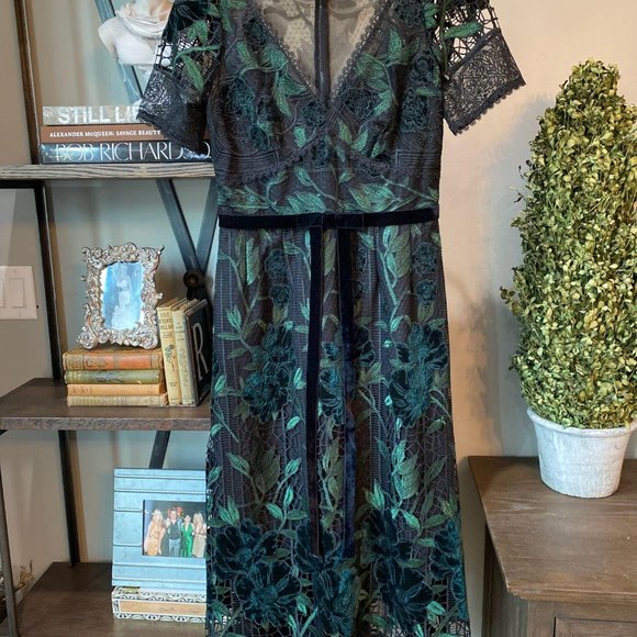 (Sold) Marchesa Notte Velvet Guipure Cocktail Dres - Picture 8 of 12